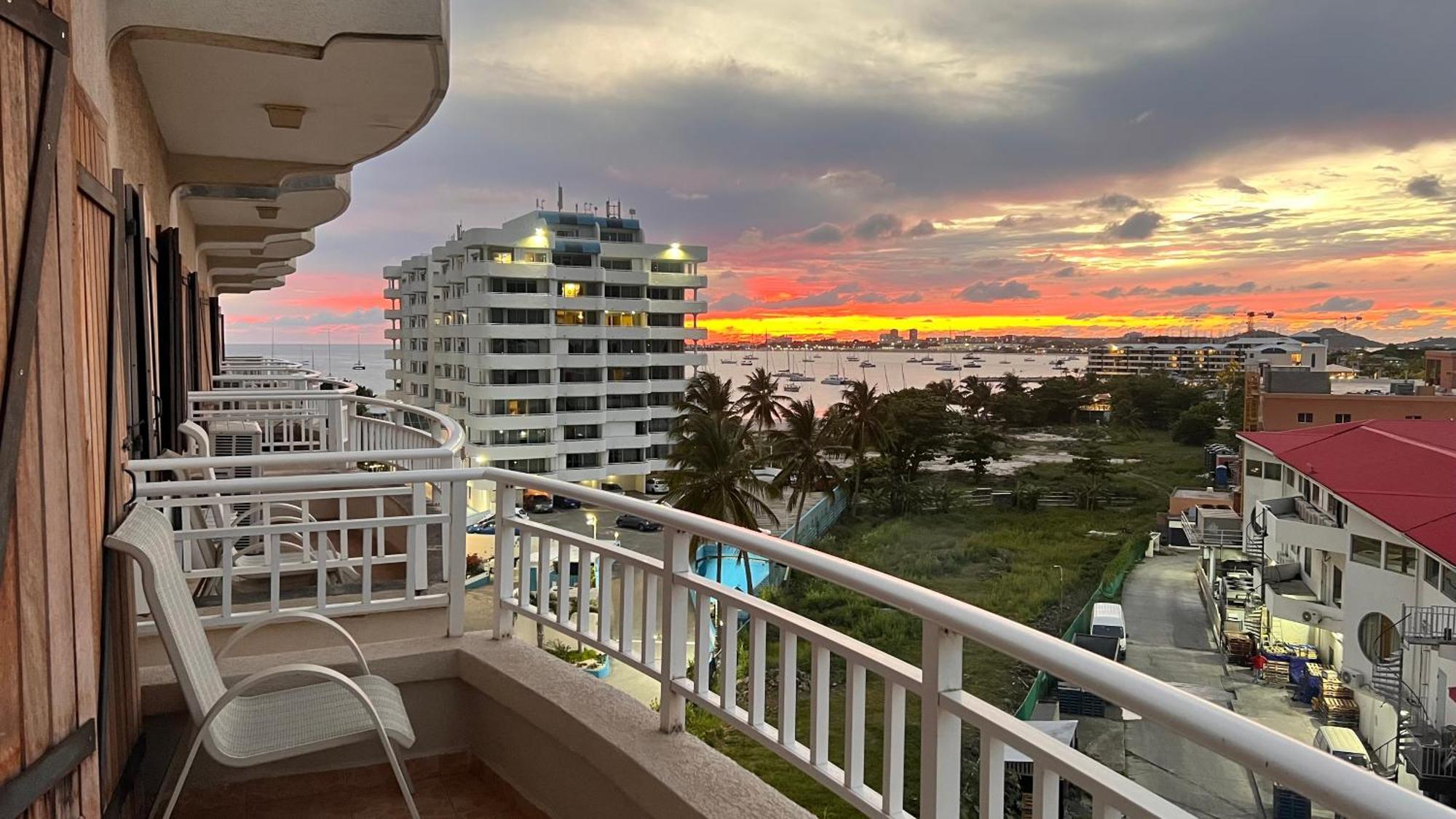 Simpson Bay Suites Esterno foto